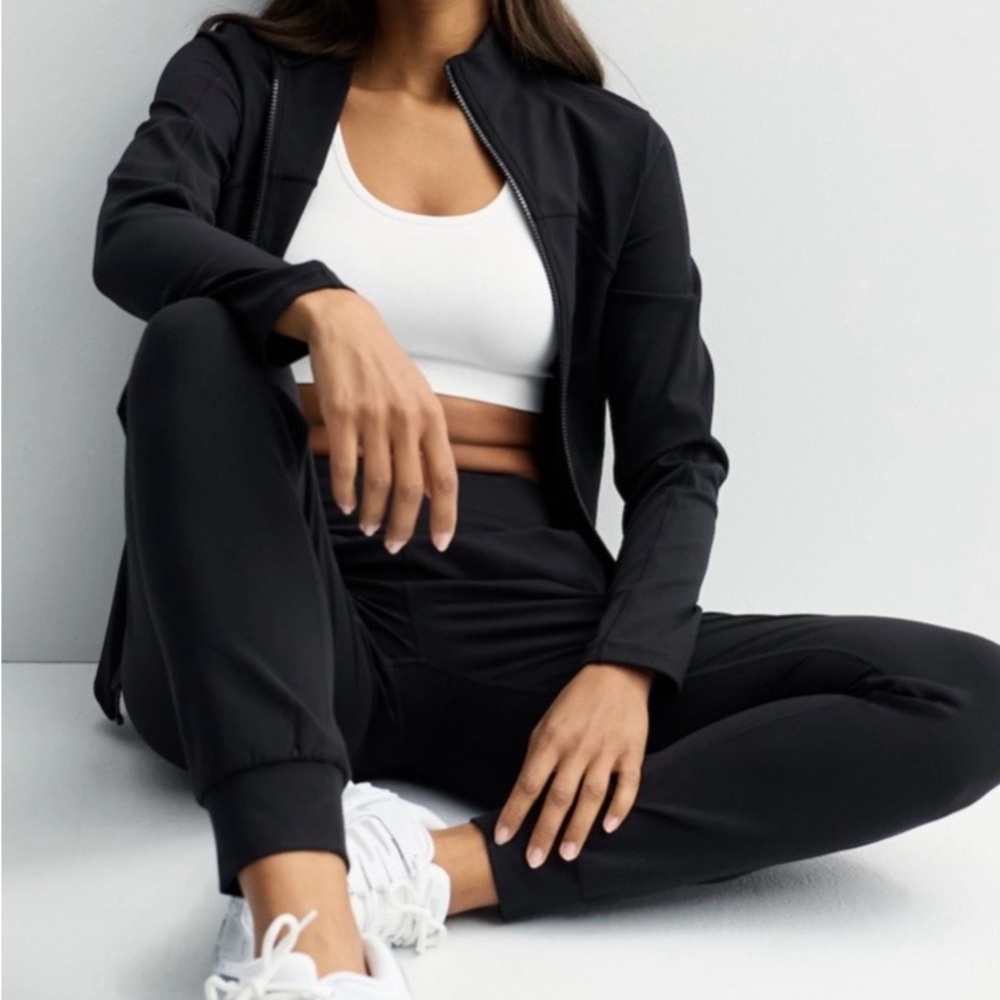 NWT! Adidas  Black Women's Performance Jogger Pants size L